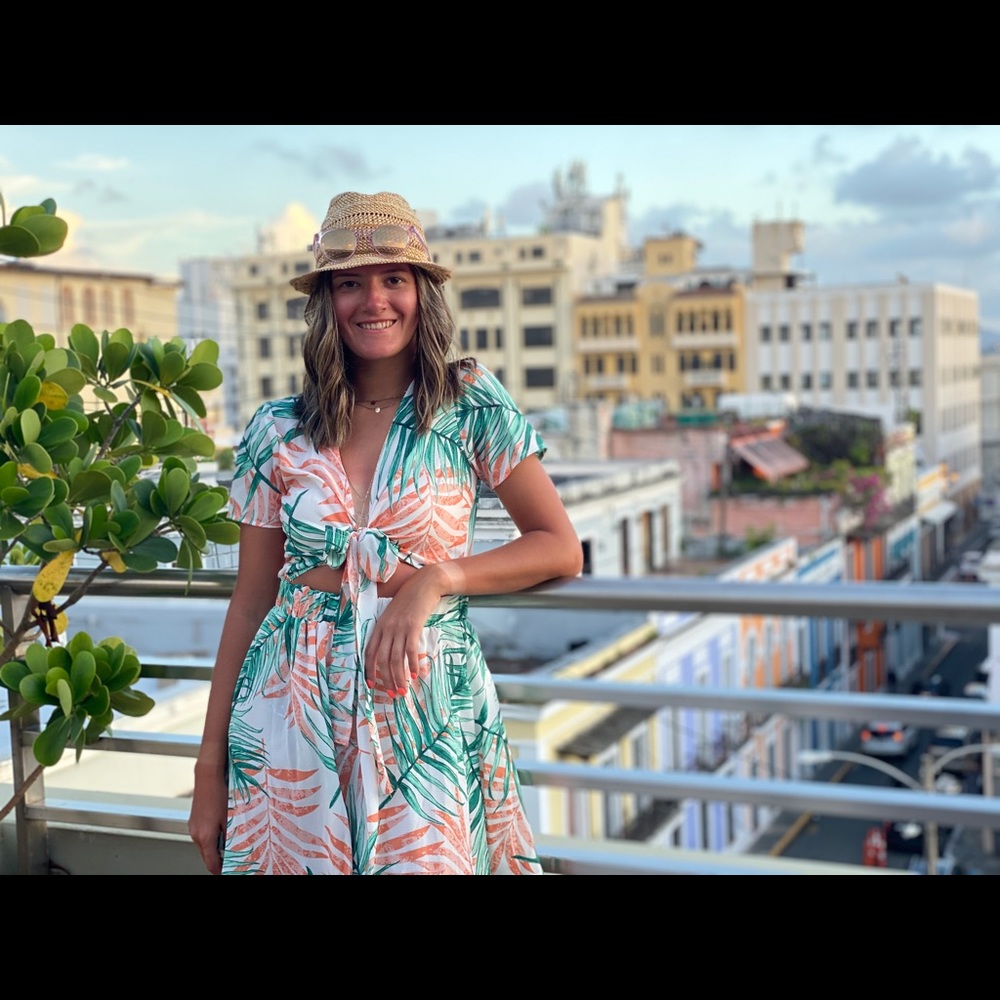 Meet your Posher, Kayla